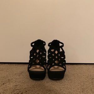 Strappy black wedges